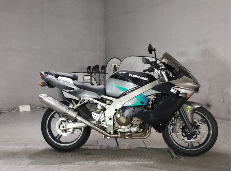 Мотоцикл Kawasaki NINJA ZX-9R с пробегом 31383 km