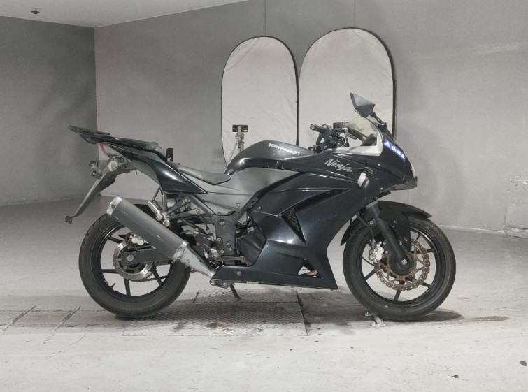 Мотоцикл Kawasaki NINJA250R с пробегом 46802 km
