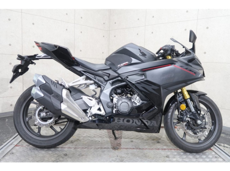 Мотоцикл Honda CBR250RR с пробегом 9521 km