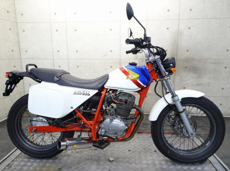 Мотоцикл Honda FTR223 с пробегом 32201 km