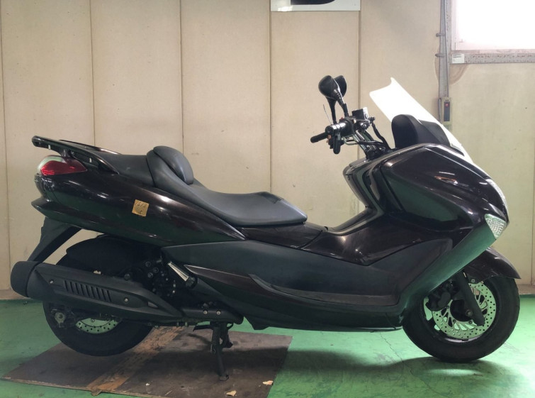 Мотоцикл Yamaha MAJESTY 250 с пробегом 46189 km