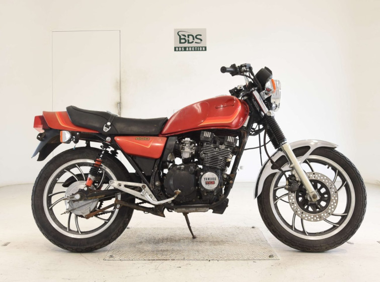 Мотоцикл Yamaha XJ400 з пробігом 29761 km