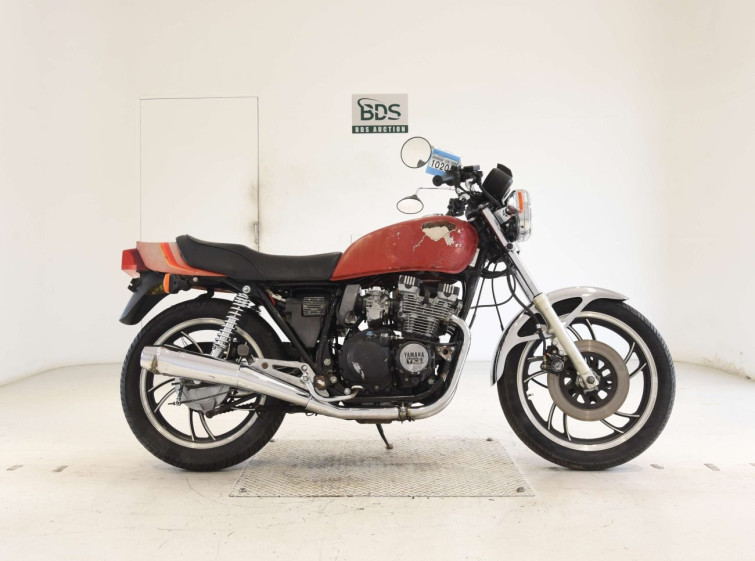 Мотоцикл Yamaha XJ400 з пробігом 47291 km