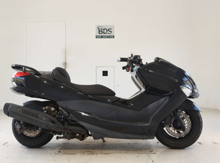 Мотоцикл Yamaha MAJESTY 250