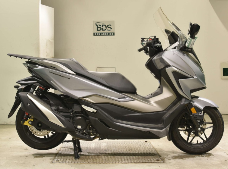 Мотоцикл Honda FORZA с пробегом 7603 km