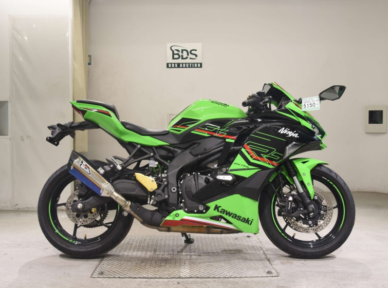 Мотоцикл Kawasaki ZX-4RR з пробігом 10623 km