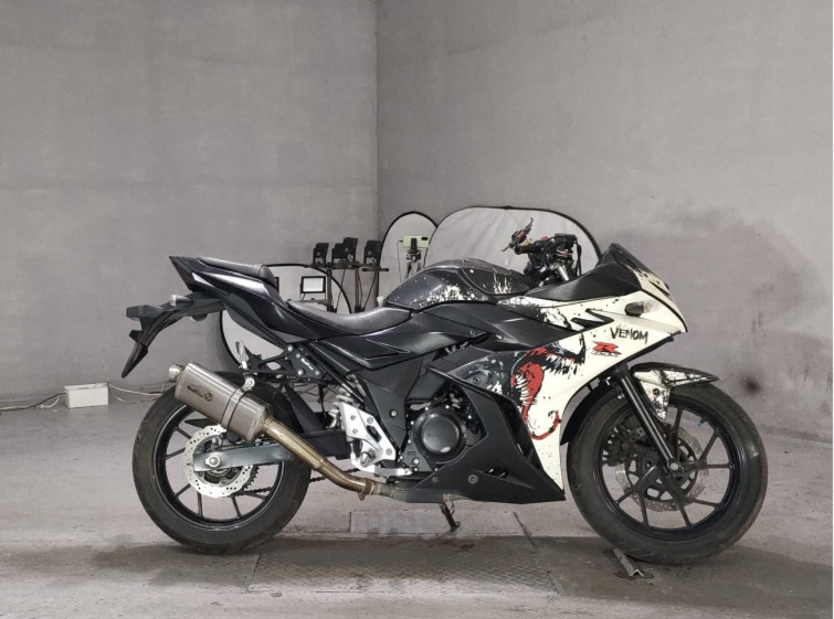 Мотоцикл Suzuki GSX250R с пробегом 15821 km
