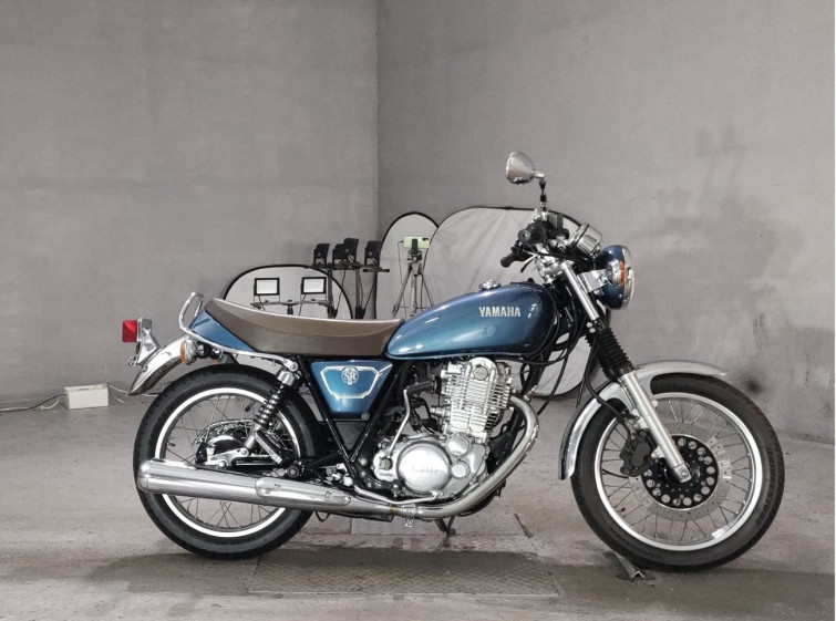Мотоцикл Yamaha SR400 с пробегом 16136 km