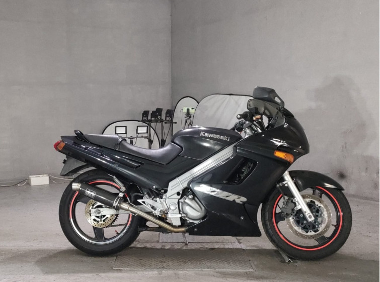 Мотоцикл Kawasaki ZZ-R250 с пробегом 21003 km