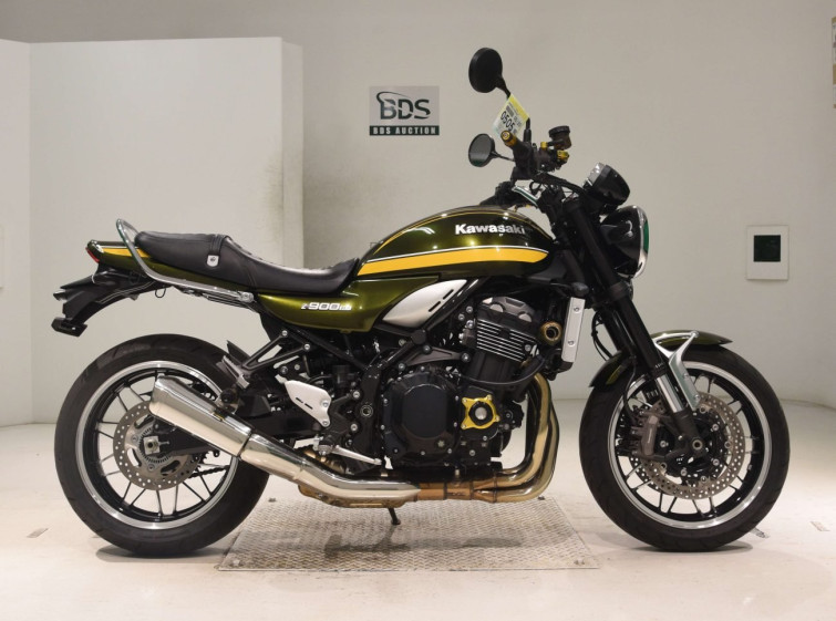 Мотоцикл Kawasaki Z900RS з пробігом 4940 km