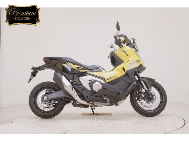 Мотоцикл Honda X-ADV750-2 с пробегом 130 km