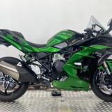Мотоцикл Kawasaki NINJA H2 SX з пробігом 1077 km