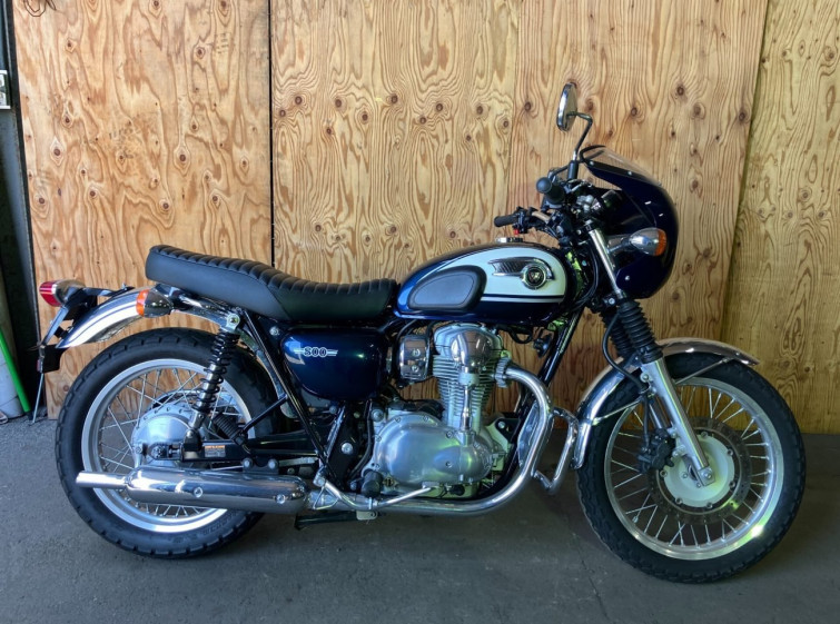 Мотоцикл Kawasaki W800 з пробігом 14030 km
