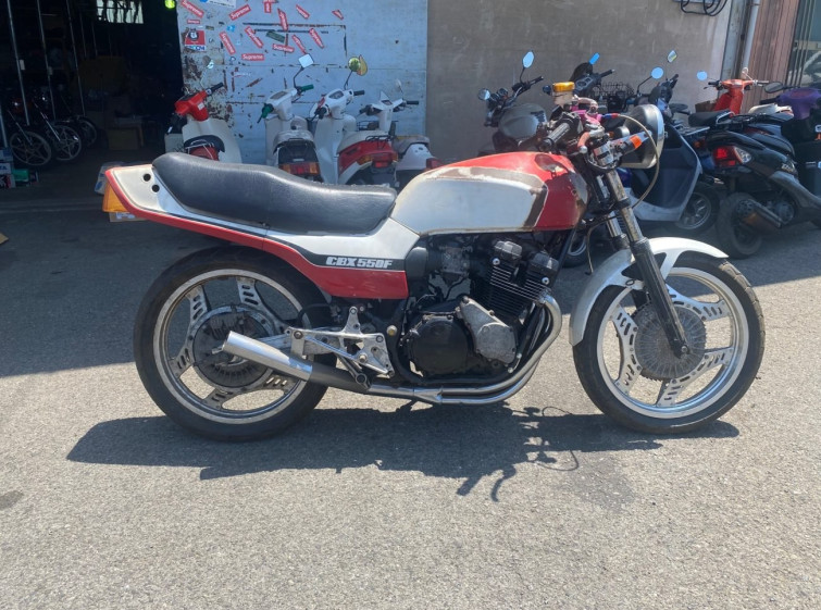 Мотоцикл Honda CBX400F