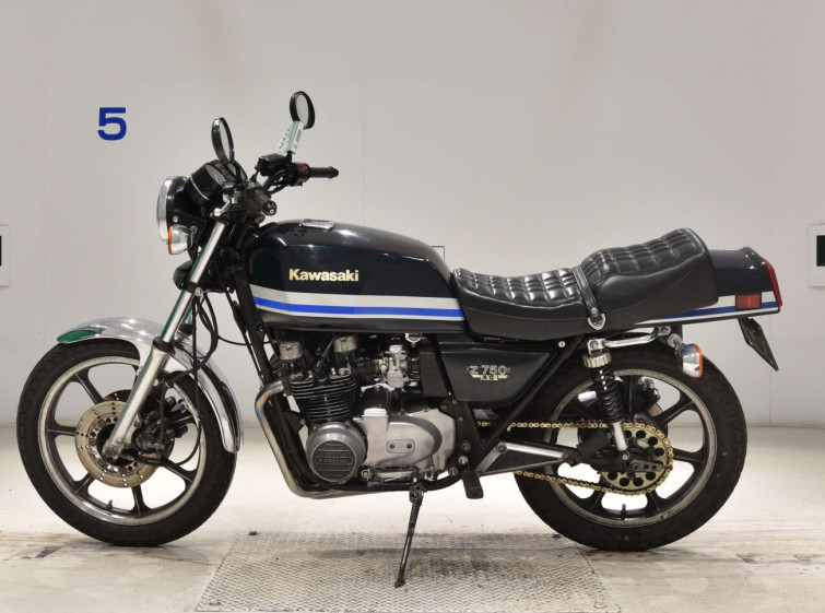 Мотоцикл Kawasaki Z750FX з пробігом 45996 km з пробігом 45996 km