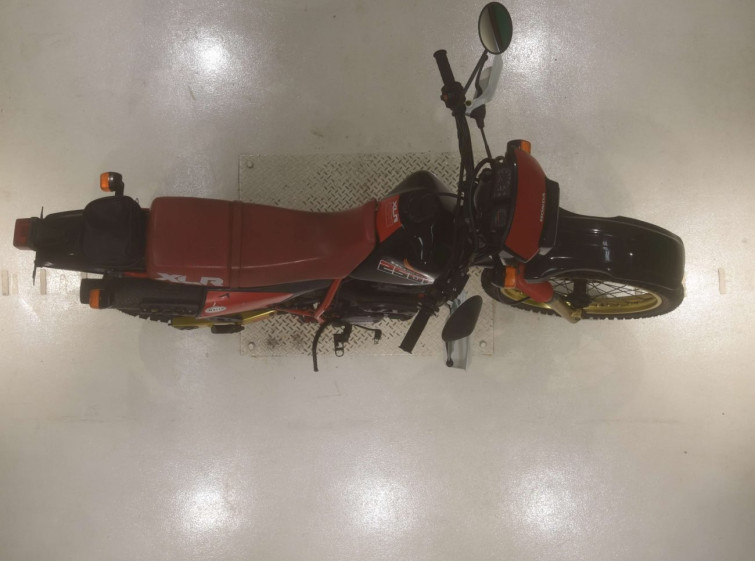 Мотоцикл Honda XLR250R з пробігом 10151 km з пробігом 10151 km