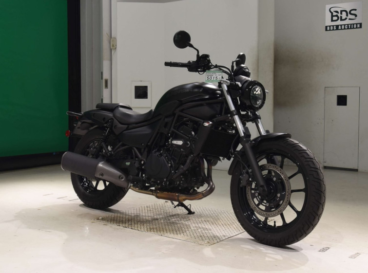 Мотоцикл Kawasaki ELIMINATOR400-3 з пробігом 2880 km з пробігом 2880 km