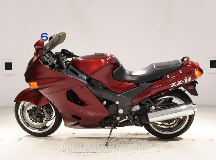 Мотоцикл Kawasaki ZX-11 з пробігом 53063 km з пробігом 53063 km