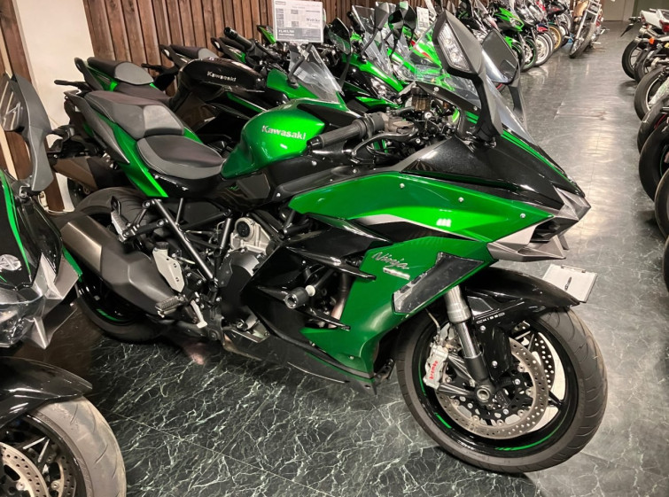 Мотоцикл Kawasaki NINJA H2 SX з пробігом 11153 km