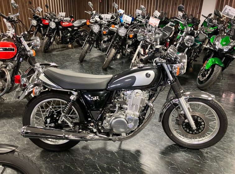 Мотоцикл Yamaha SR400 с пробегом 13327 km