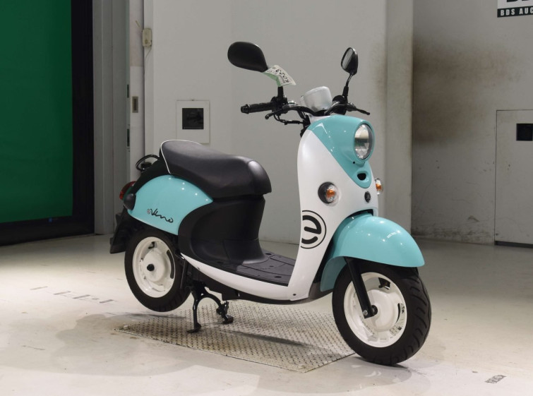 Мотоцикл Yamaha E-VINO с пробегом 1136 km с пробегом 1136 km