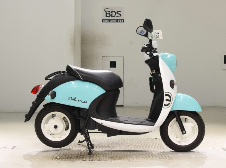 Мотоцикл Yamaha E-VINO с пробегом 1136 km с пробегом 1136 km