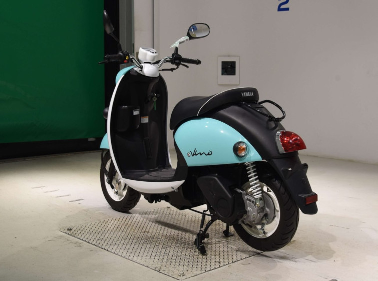 Мотоцикл Yamaha E-VINO с пробегом 1136 km с пробегом 1136 km