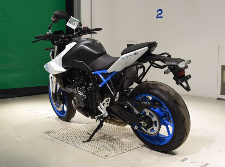 Мотоцикл Suzuki GSX-8R с пробегом 2267 km с пробегом 2267 km
