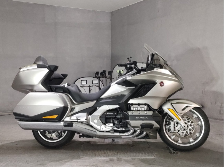 Мотоцикл Honda GL1800 TOUR D с пробегом 2483 km