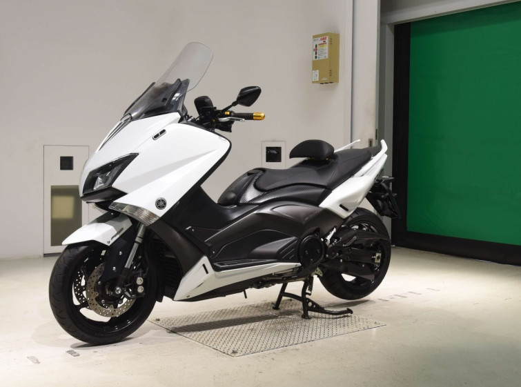 Мотоцикл Yamaha T-MAX530 с пробегом 13955 km с пробегом 13955 km