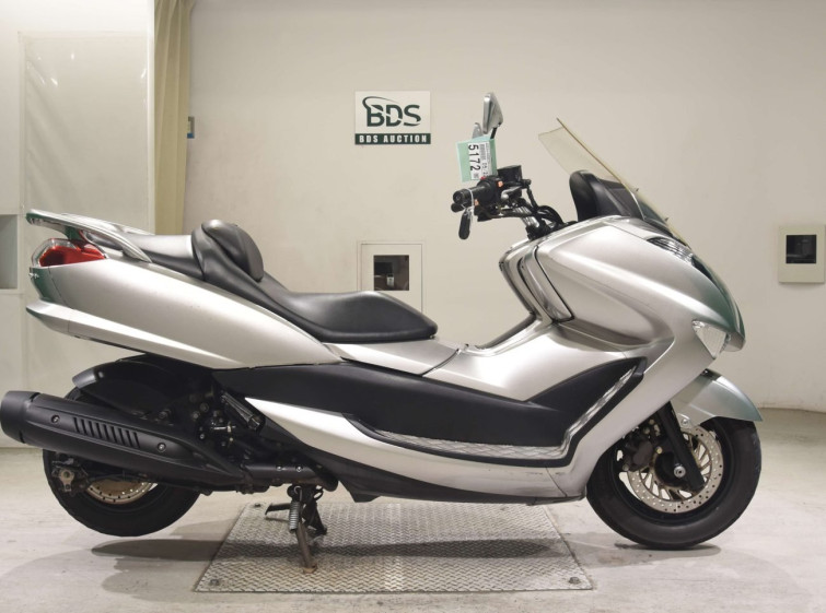 Мотоцикл Yamaha MAJESTY 250 с пробегом 50048 km
