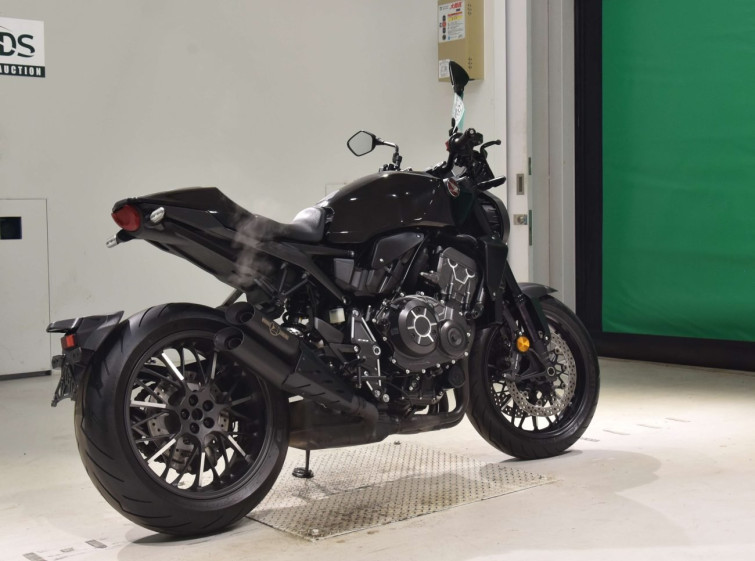 Мотоцикл Honda CB1000R-2 з пробігом 21684 km з пробігом 21684 km