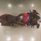 Мотоцикл Honda CBR1000RR с пробегом 17600 km с пробегом 17600 km