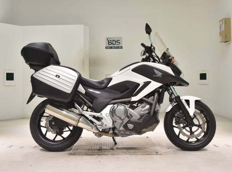 Мотоцикл Honda NC700XDLD с пробегом 17854 km
