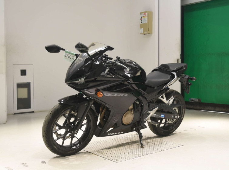 Мотоцикл Honda CBR400R з пробігом 35542 km з пробігом 35542 km