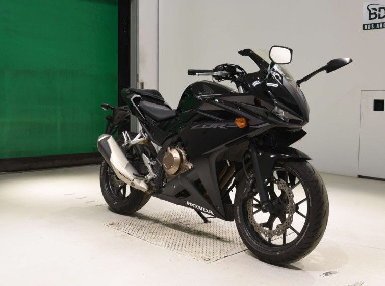 Мотоцикл Honda CBR400R з пробігом 35542 km з пробігом 35542 km