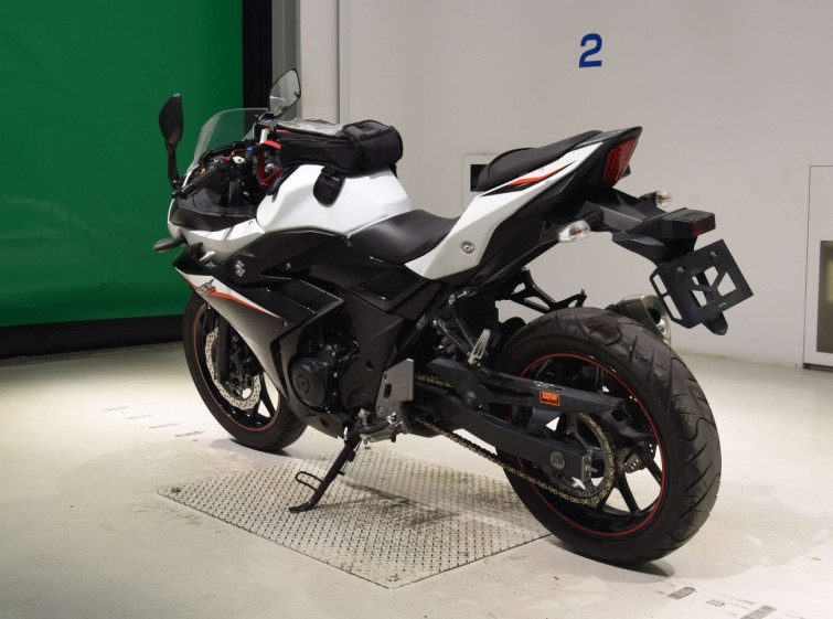 Мотоцикл Suzuki GSX250R з пробігом 18659 km з пробігом 18659 km