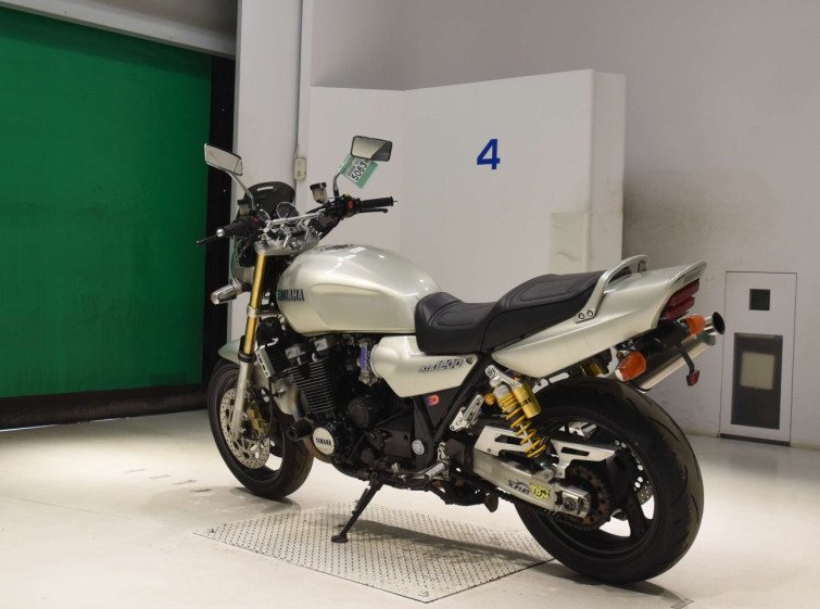 Мотоцикл Yamaha XJR1200 с пробегом 20147 km с пробегом 20147 km