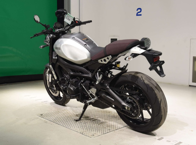 Мотоцикл Yamaha XSR900 с пробегом 12109 km с пробегом 12109 km