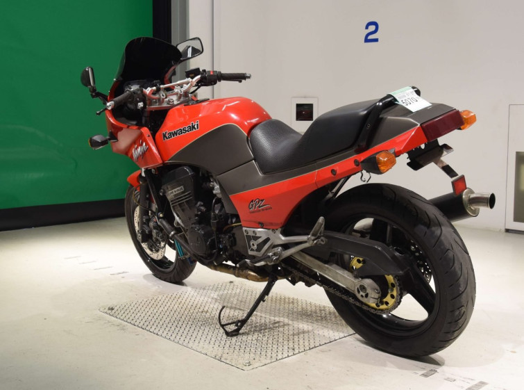 Мотоцикл Kawasaki GPZ900R з пробігом 51328 km з пробігом 51328 km