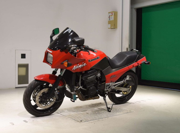 Мотоцикл Kawasaki GPZ900R з пробігом 51328 km з пробігом 51328 km