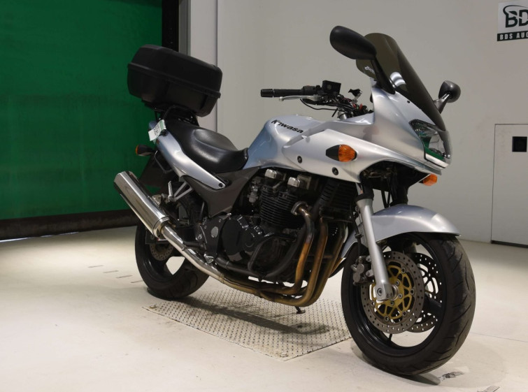 Мотоцикл Kawasaki ZR-7S з пробігом 48008 km з пробігом 48008 km