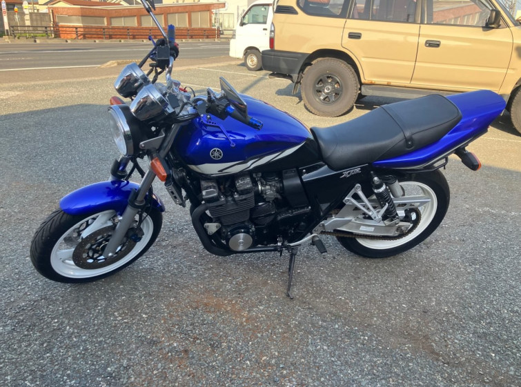 Мотоцикл Yamaha XJR400 с пробегом 7736 km