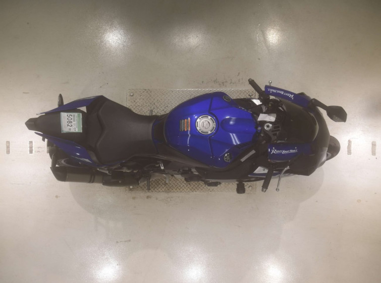 Мотоцикл Yamaha YZF-R1 с пробегом 30000 km с пробегом 30000 km