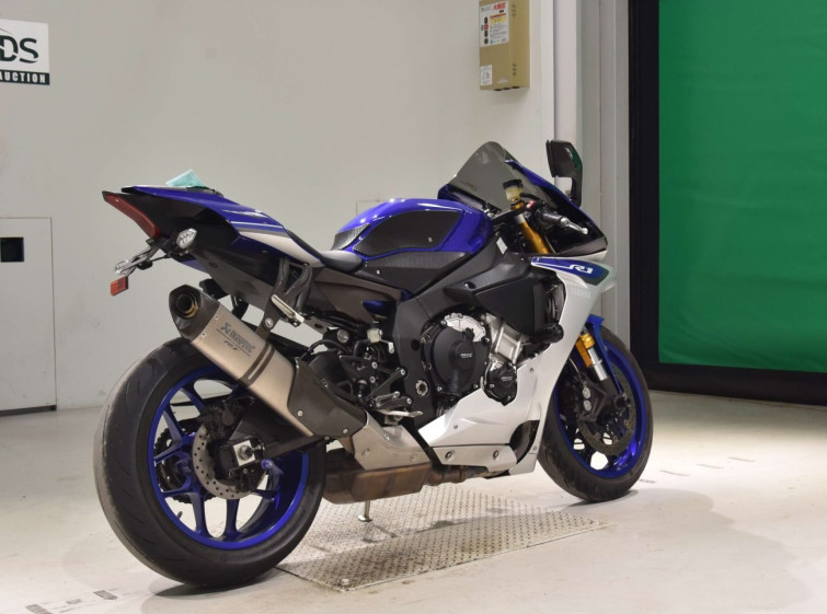 Мотоцикл Yamaha YZF-R1 с пробегом 30000 km с пробегом 30000 km