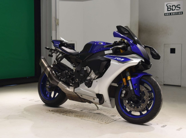 Мотоцикл Yamaha YZF-R1 с пробегом 30000 km с пробегом 30000 km
