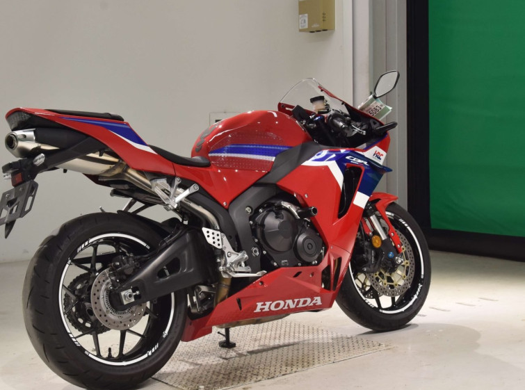 Мотоцикл Honda CBR600RR з пробігом 11195 km з пробігом 11195 km