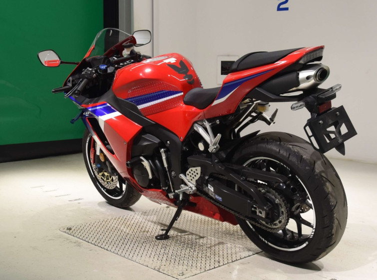 Мотоцикл Honda CBR600RR з пробігом 11195 km з пробігом 11195 km