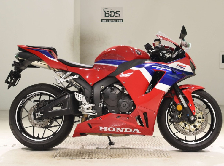 Мотоцикл Honda CBR600RR з пробігом 11195 km з пробігом 11195 km