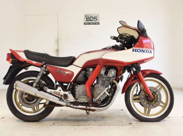 Мотоцикл Honda HORNET CB900F с пробегом 64627 km